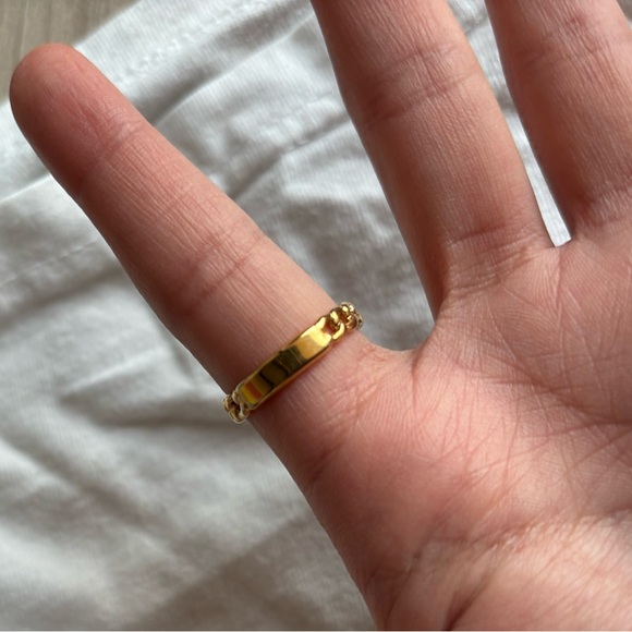 Gold ring - Picture 3 of 3